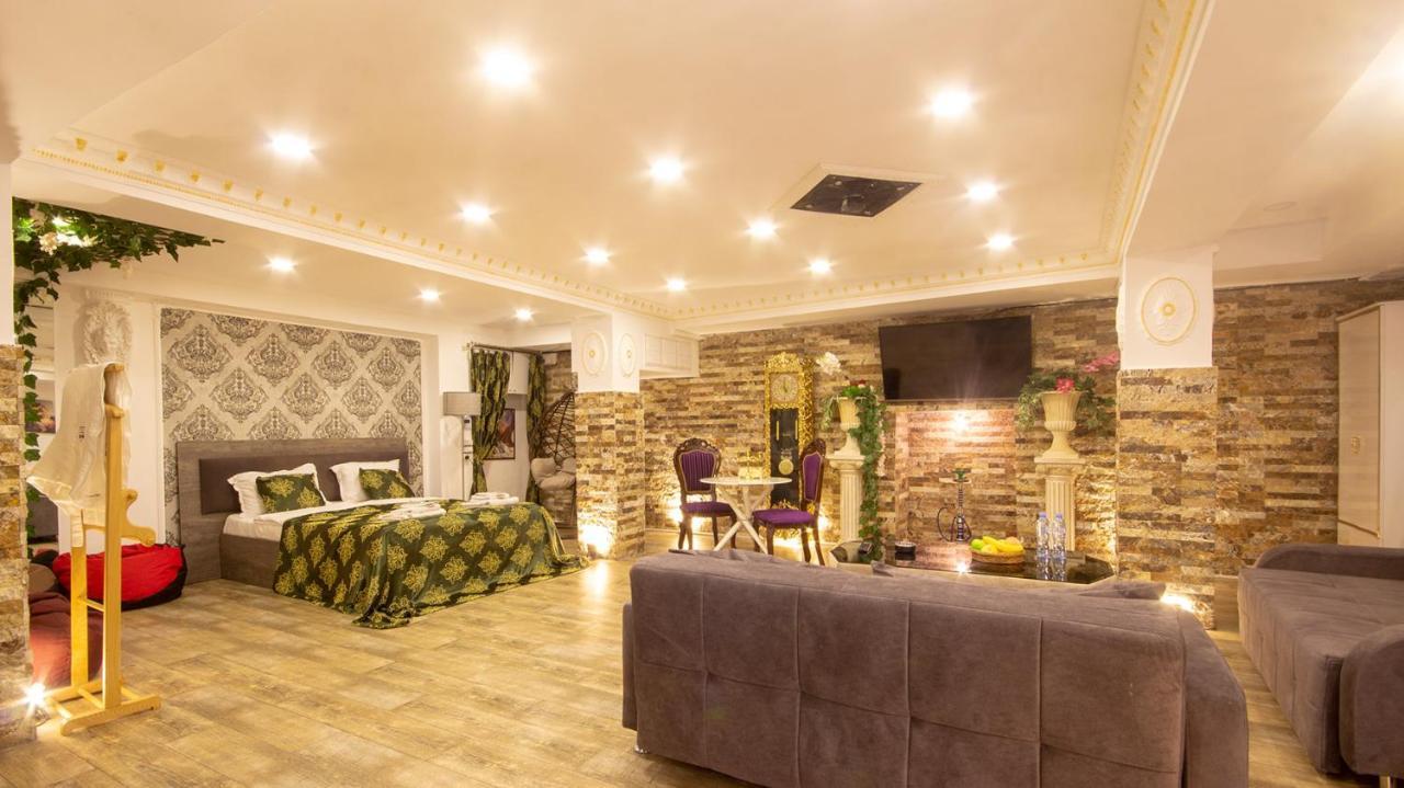 Terrace Center Hotel