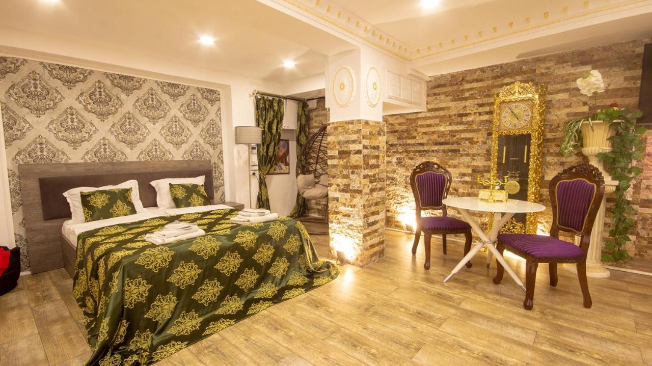 Terrace Center Hotel