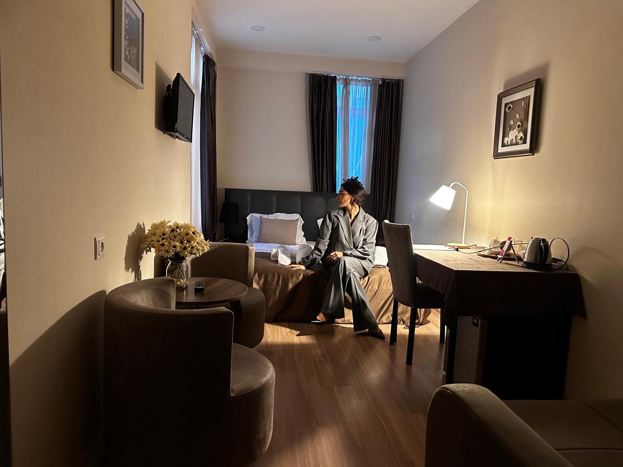 Terrace Center Hotel *