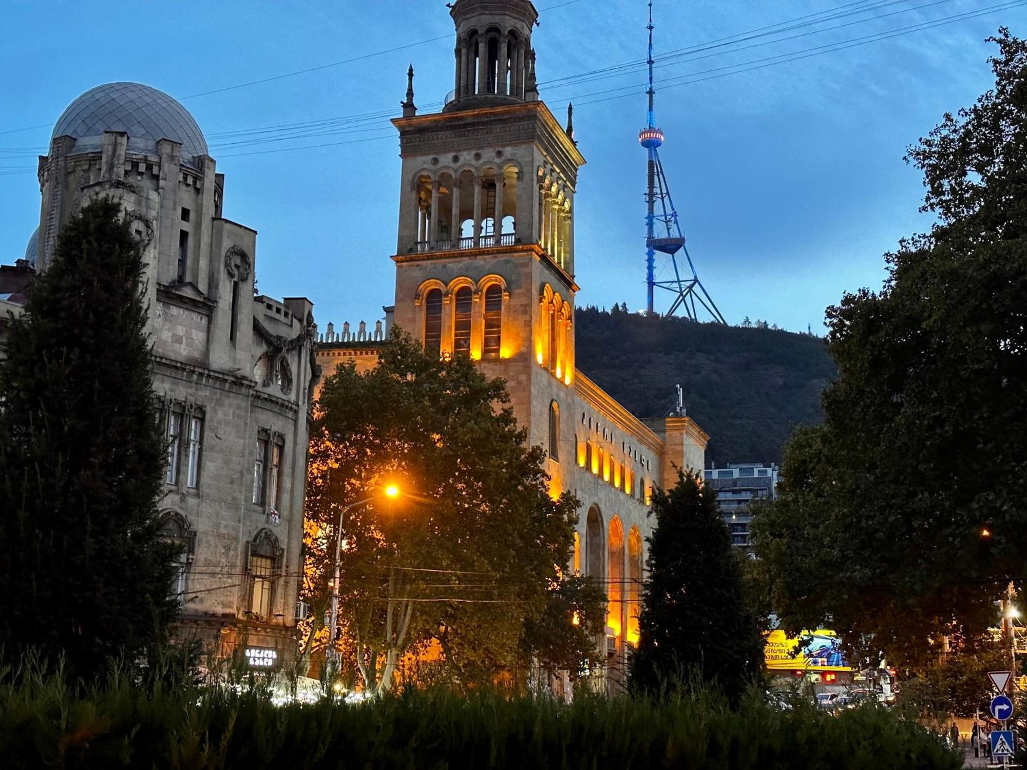 Terrace Center فندق *